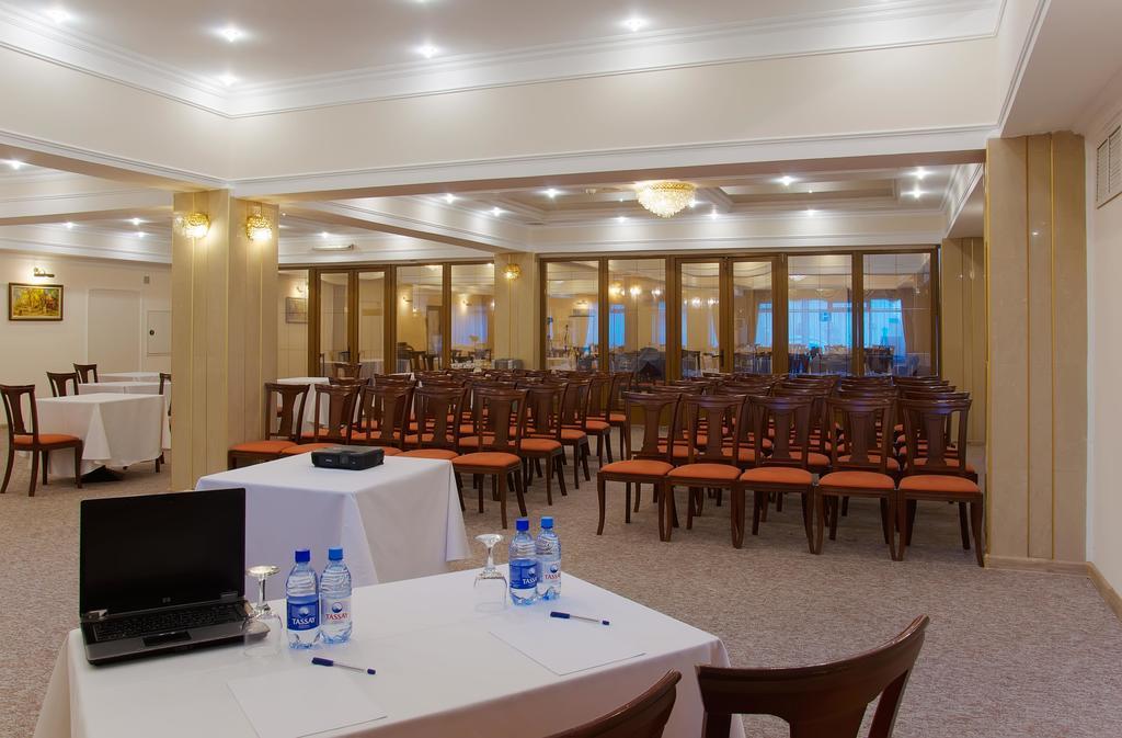 Astana International Hotel Αλμάτι Εξωτερικό φωτογραφία